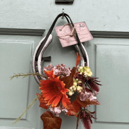 Autumn hanging horseshoe