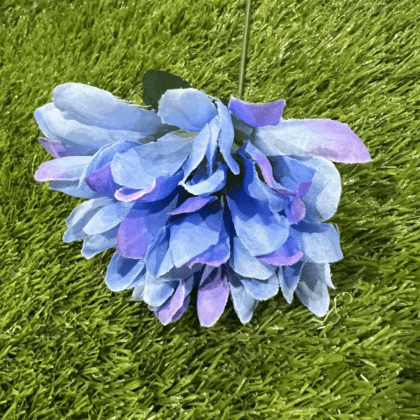 Blue with purple specks carnation